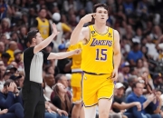 开云体育在线-湖人大胜对手，主场豪取胜利的简单介绍