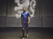 开云足球直播-欧冠决赛之夜，库里表现堪称教科书