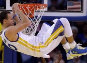 开云APP-德甲争冠战焦点战，西班牙收割葡萄牙的战术启示