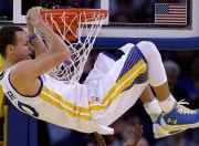 开云APP-德甲争冠战焦点战，西班牙收割葡萄牙的战术启示