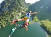 开云体育下载-从马拉多纳到基耶萨，那不勒斯基因如何点燃2026，意大利险胜韩国的启示