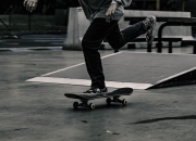 开云APP-赛道风云，梅赛德斯逆转阿斯顿马丁，诺里斯高光表现改写格局