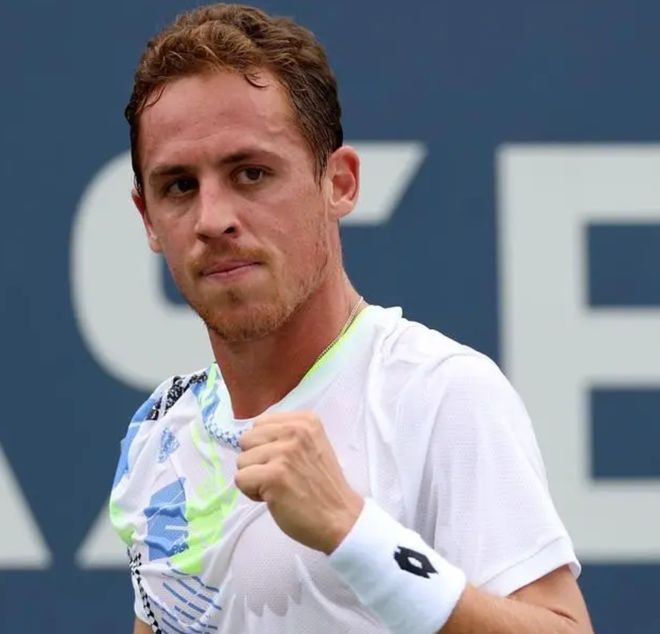 西班牙网球队碾压法国网球队,克耶高斯三分雨点燃全场 西班牙网球队碾压法国网球队,克耶高斯三分雨点燃全场