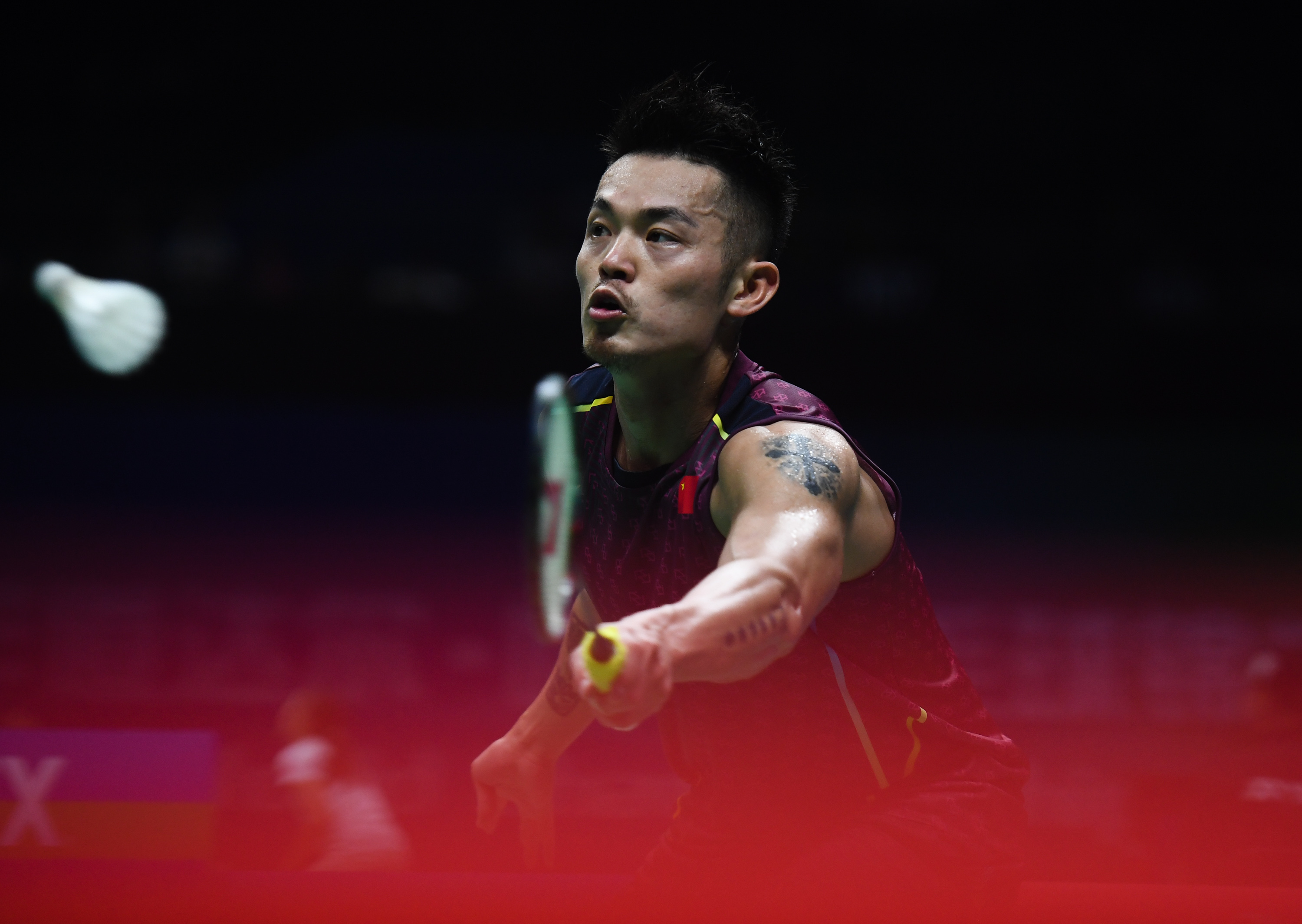 中国羽毛球队力克英格兰羽毛球队，林丹统治全场的简单介绍