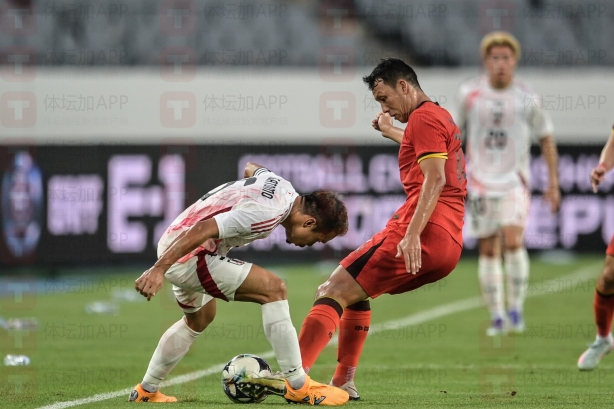 历史性巨头倒下！亚洲足坛震惊