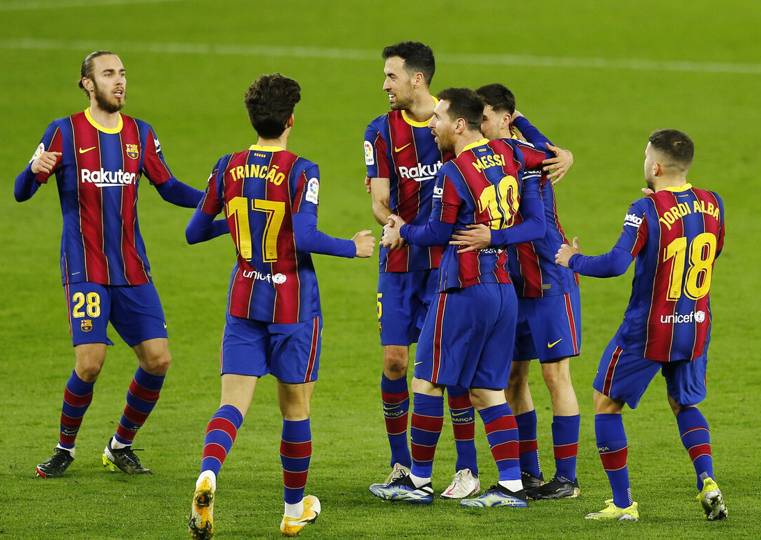 格拉德巴赫连胜创新高，大幅领先德国联赛积分榜的简单介绍