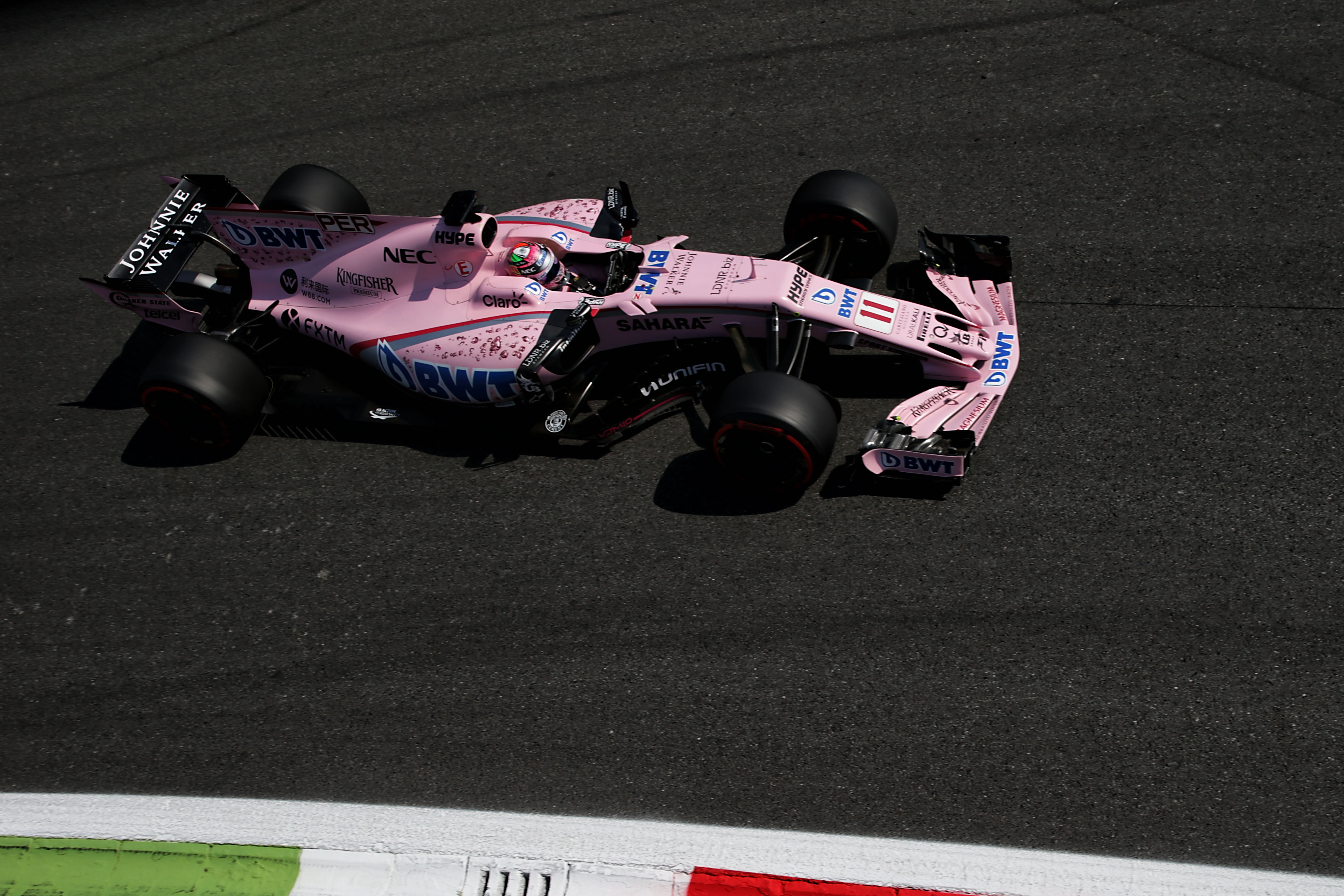 梅赛德斯鏖战索伯车队，佩雷兹点燃赛场的简单介绍