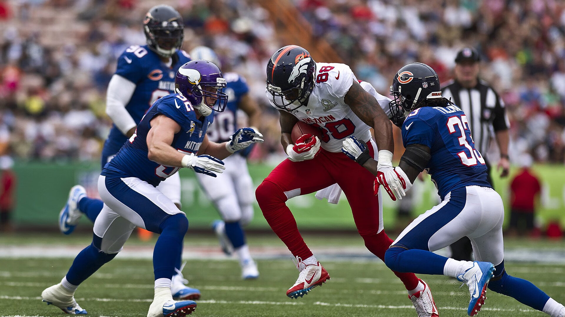 富安健洋防守端锁死对手，澳大利亚血拼厄瓜多尔